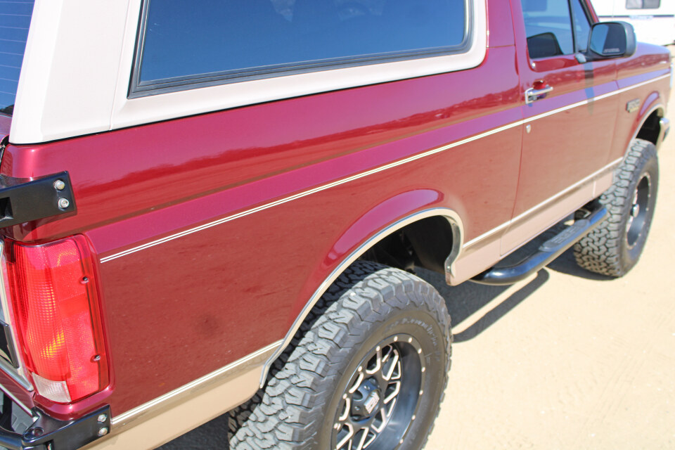 43k-Mile, 1-Owner 1996 Ford Bronco Eddie Bauer 4×4