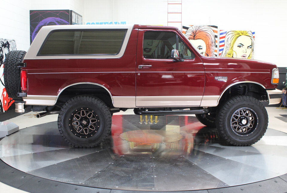 43k-Mile, 1-Owner 1996 Ford Bronco Eddie Bauer 4×4
