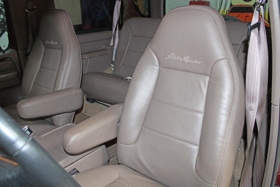 43k-Mile, 1-Owner 1996 Ford Bronco Eddie Bauer 4×4