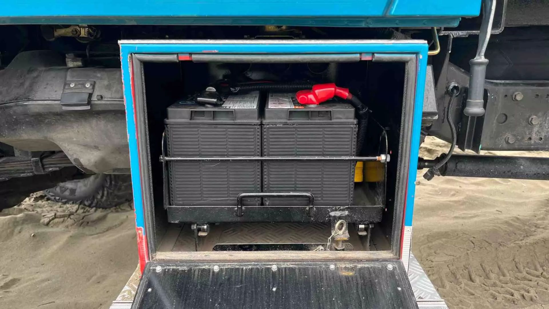 1995 Mitsubishi Canter Doka