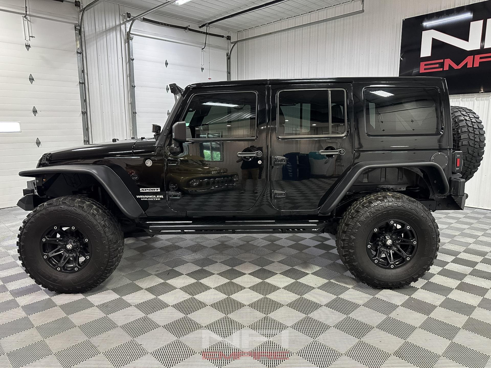 2014 Jeep Wrangler Unlimited Sport - 2