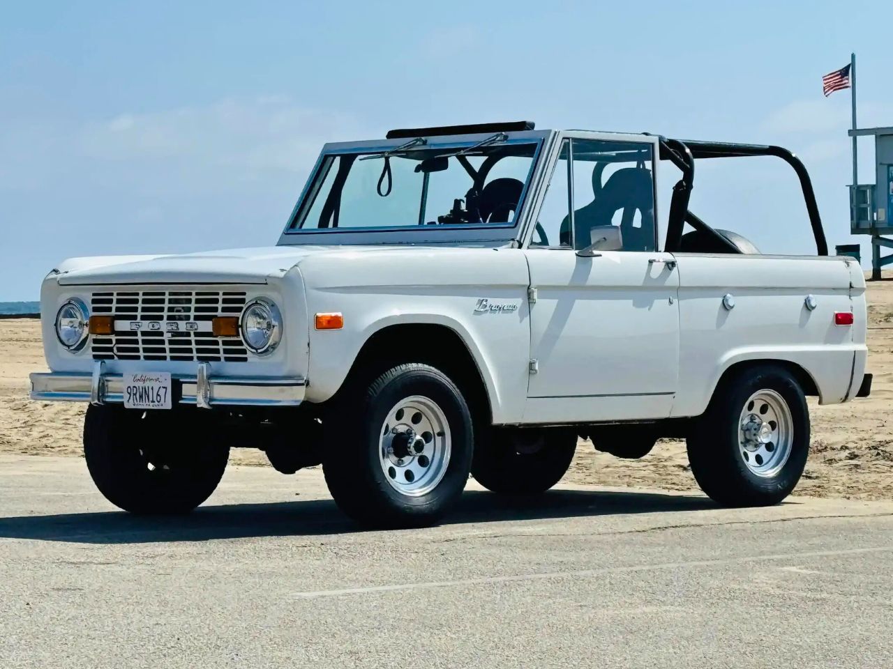 Sold: 1973 Ford Bronco Ranger 4×4-1