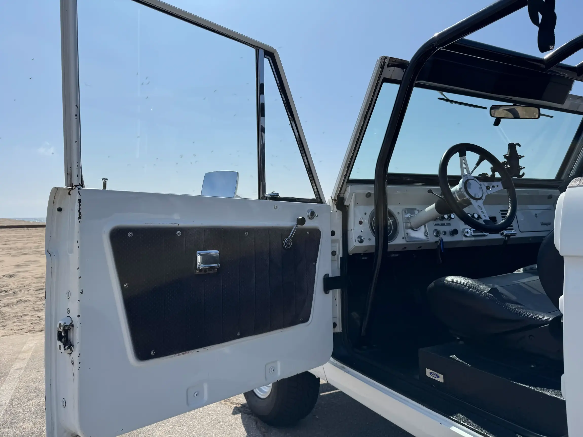 Sold: 1973 Ford Bronco Ranger 4×4
