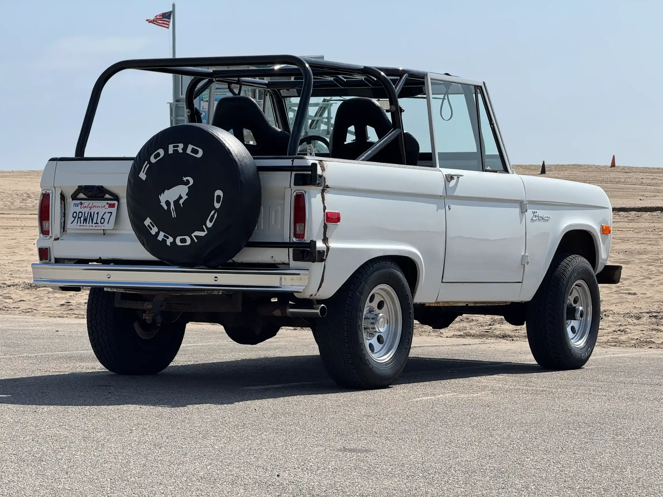 Sold: 1973 Ford Bronco Ranger 4×4