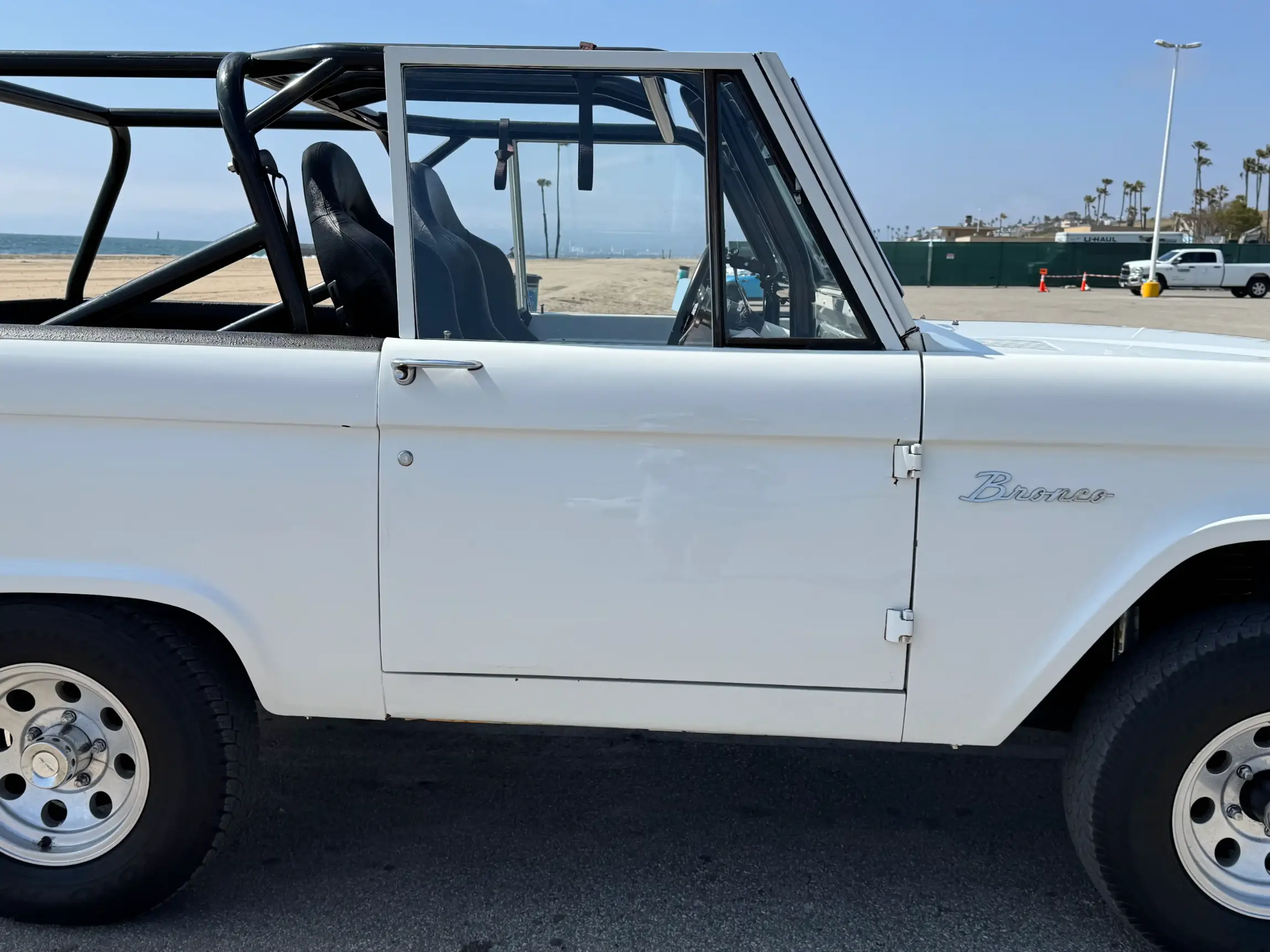 Sold: 1973 Ford Bronco Ranger 4×4
