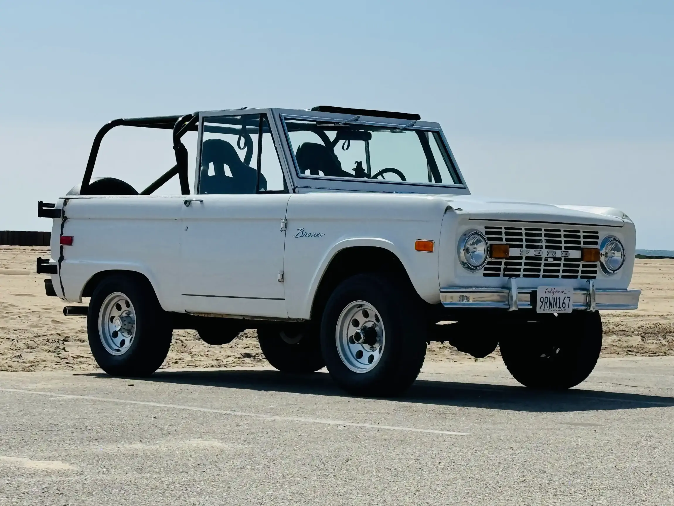 Sold: 1973 Ford Bronco Ranger 4×4