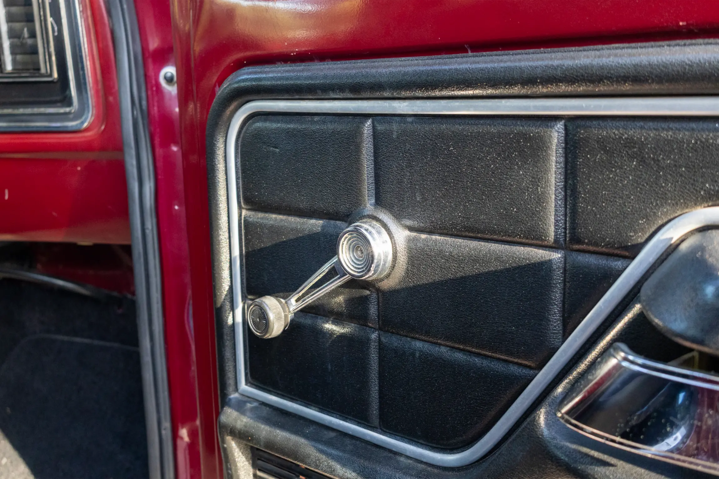 Sold: 1976 Ford F-250 Ranger 4×4 Highboy