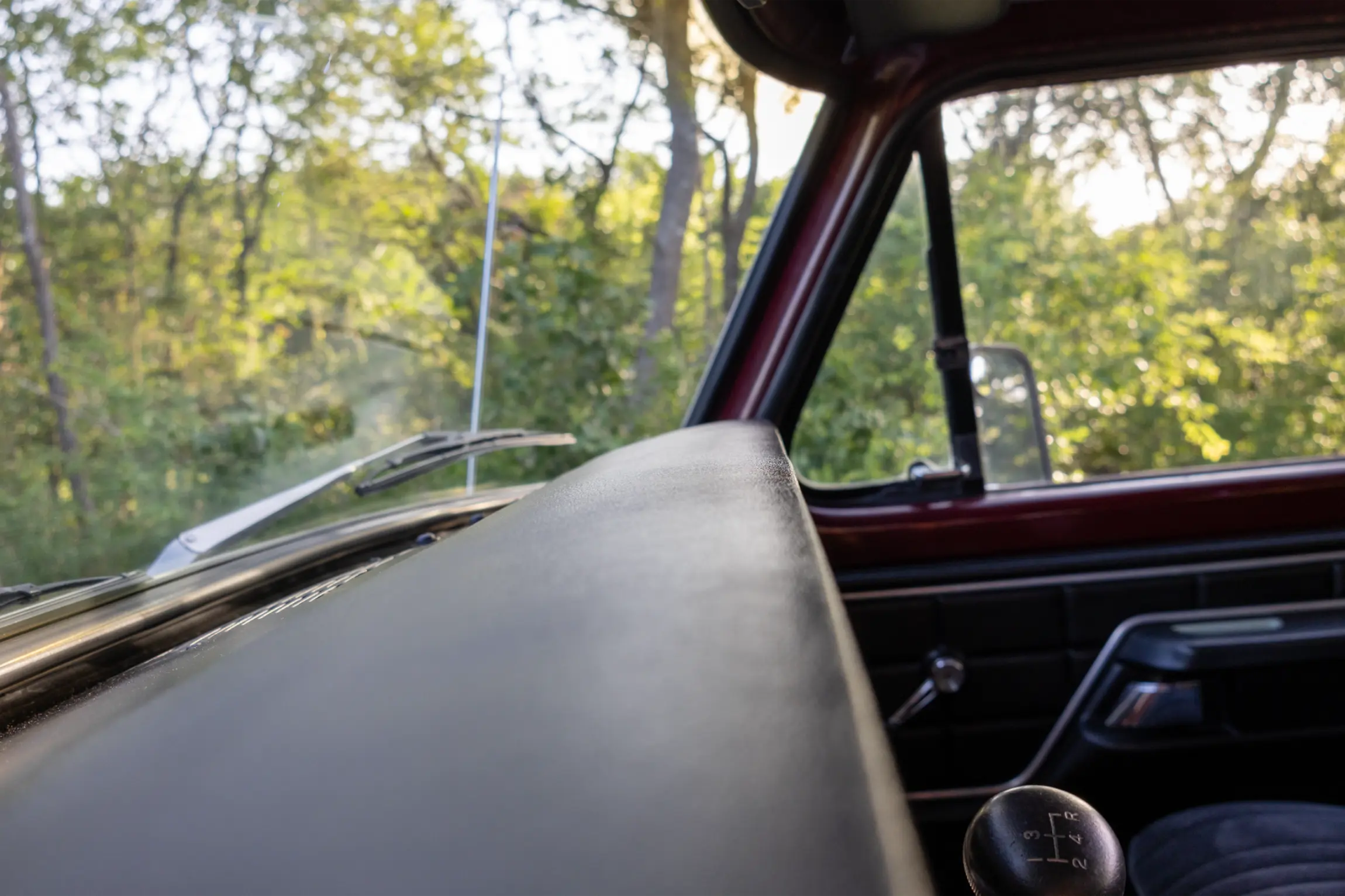 Sold: 1976 Ford F-250 Ranger 4×4 Highboy