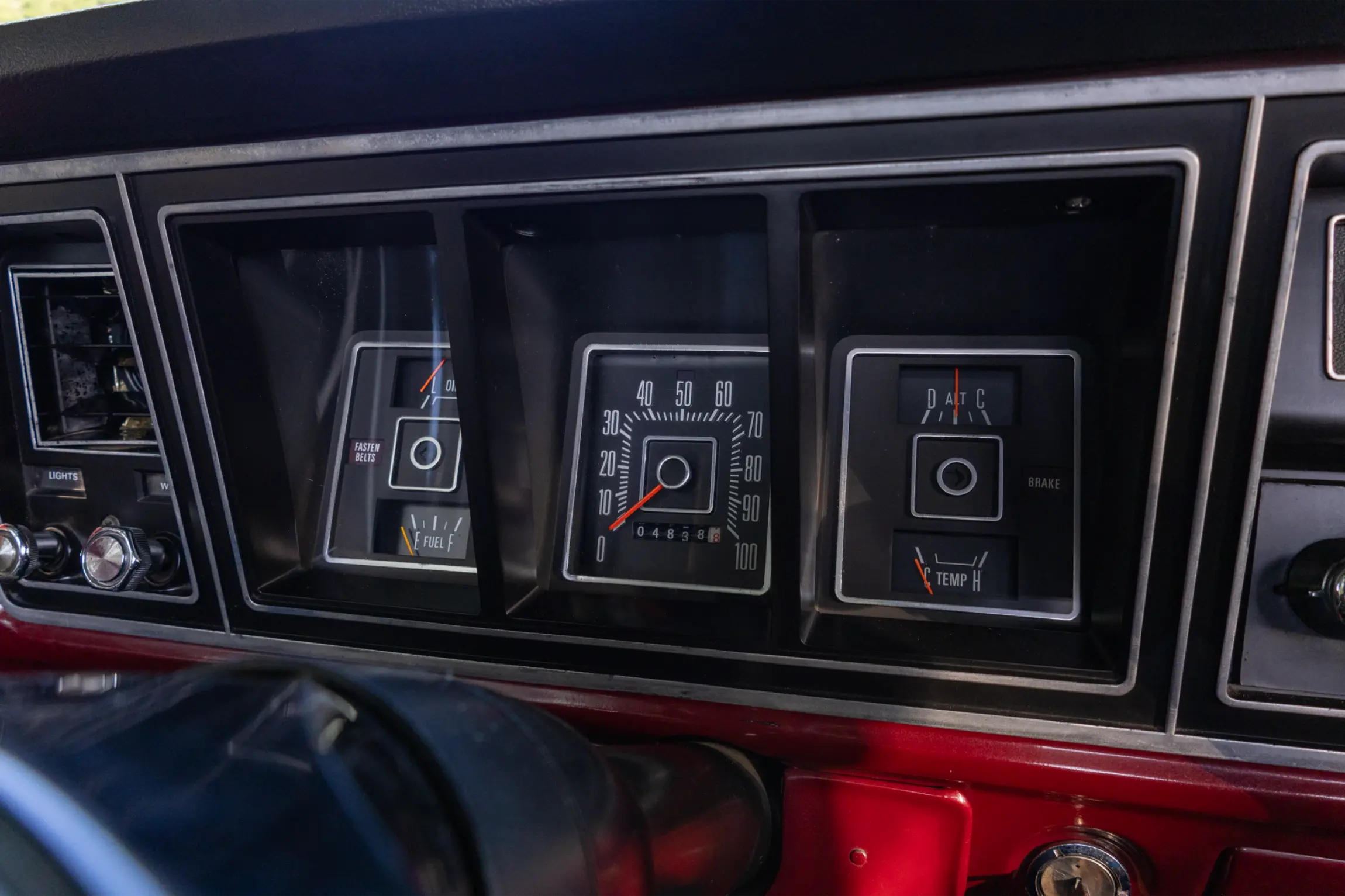 Sold: 1976 Ford F-250 Ranger 4×4 Highboy