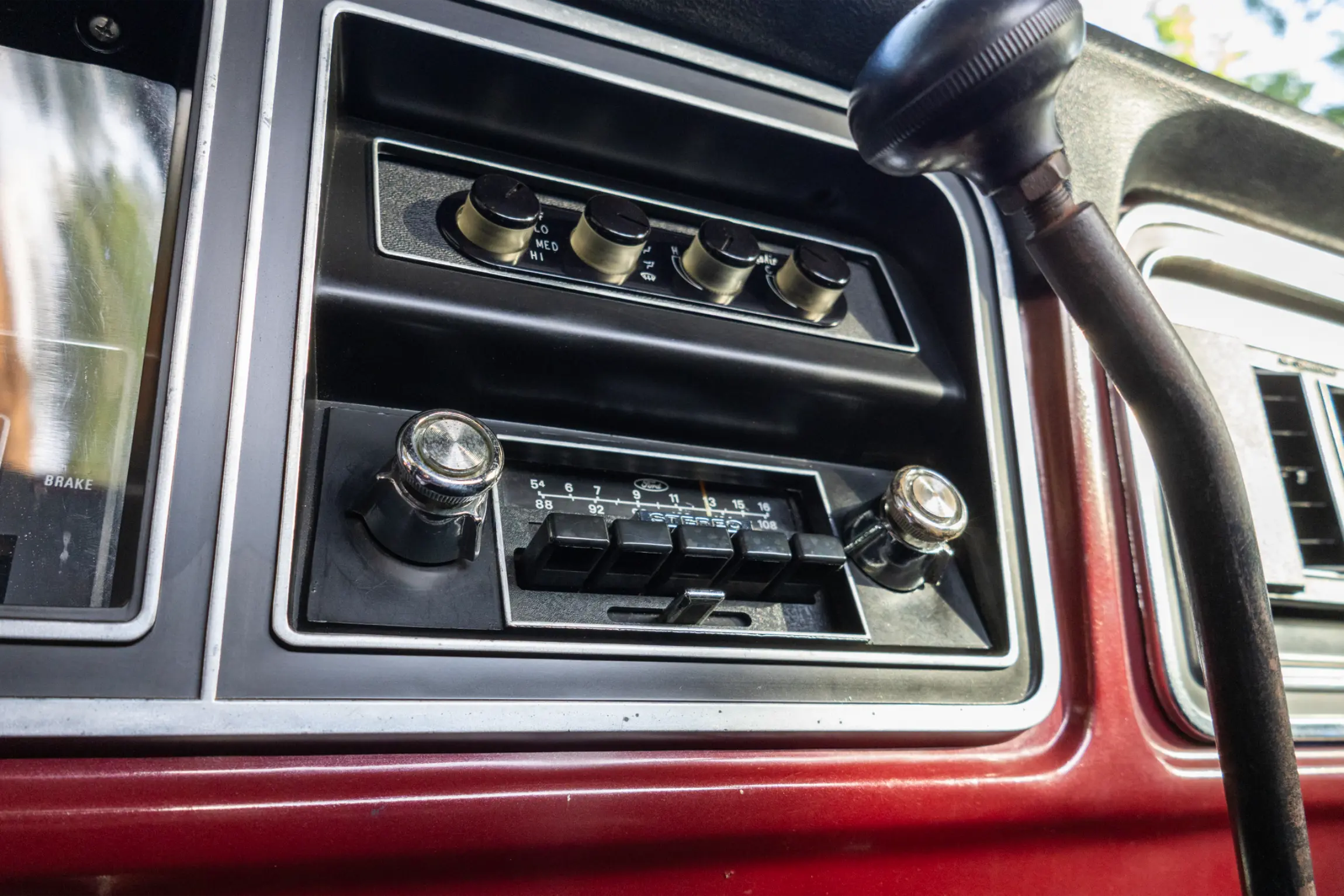 Sold: 1976 Ford F-250 Ranger 4×4 Highboy