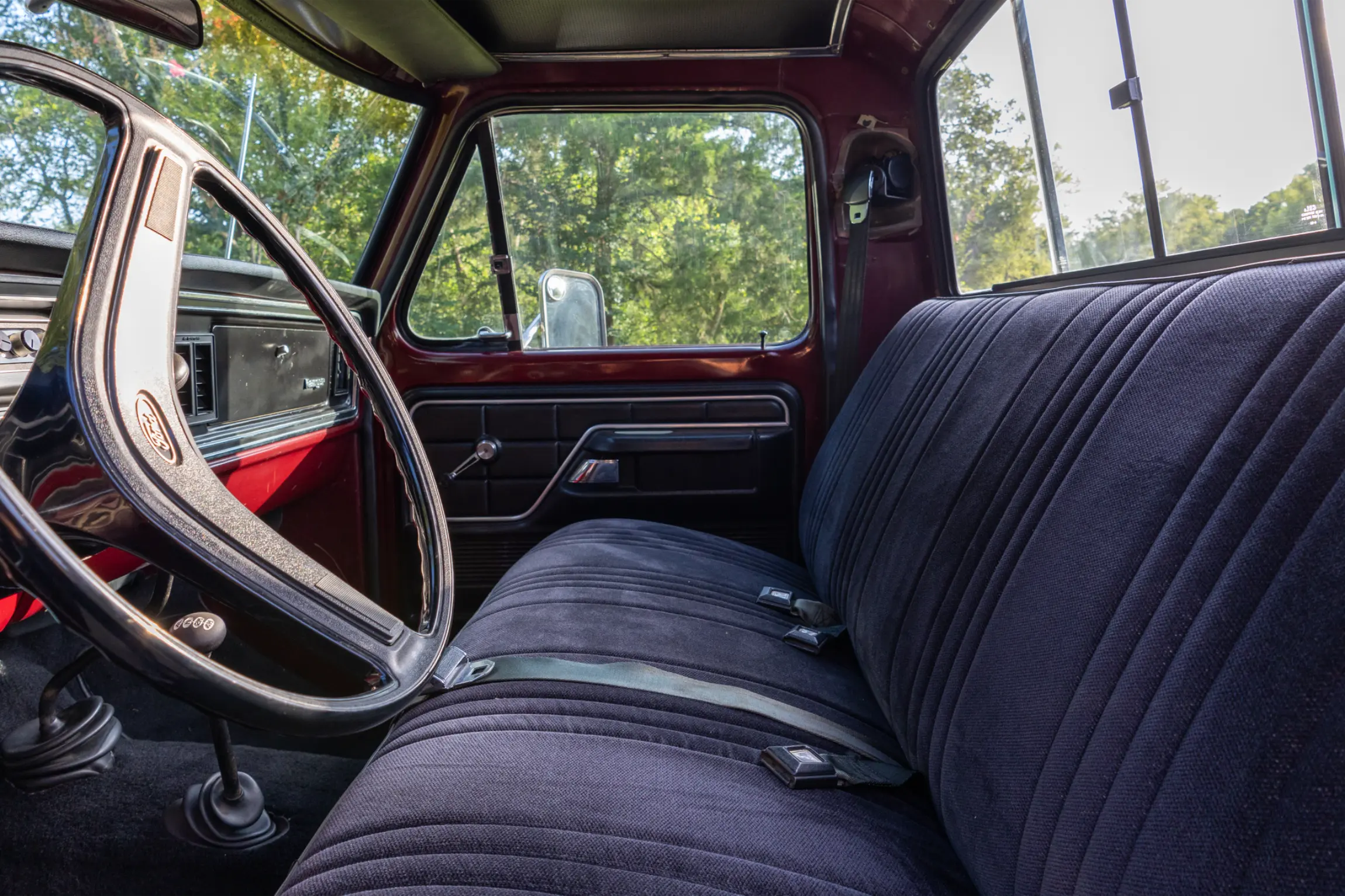 Sold: 1976 Ford F-250 Ranger 4×4 Highboy