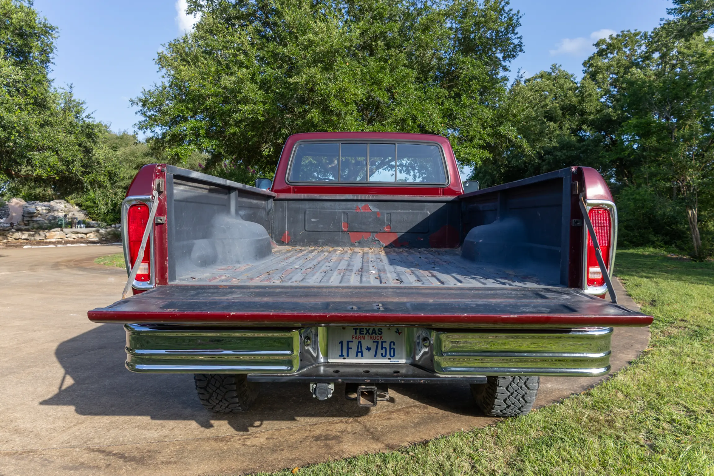 Sold: 1976 Ford F-250 Ranger 4×4 Highboy