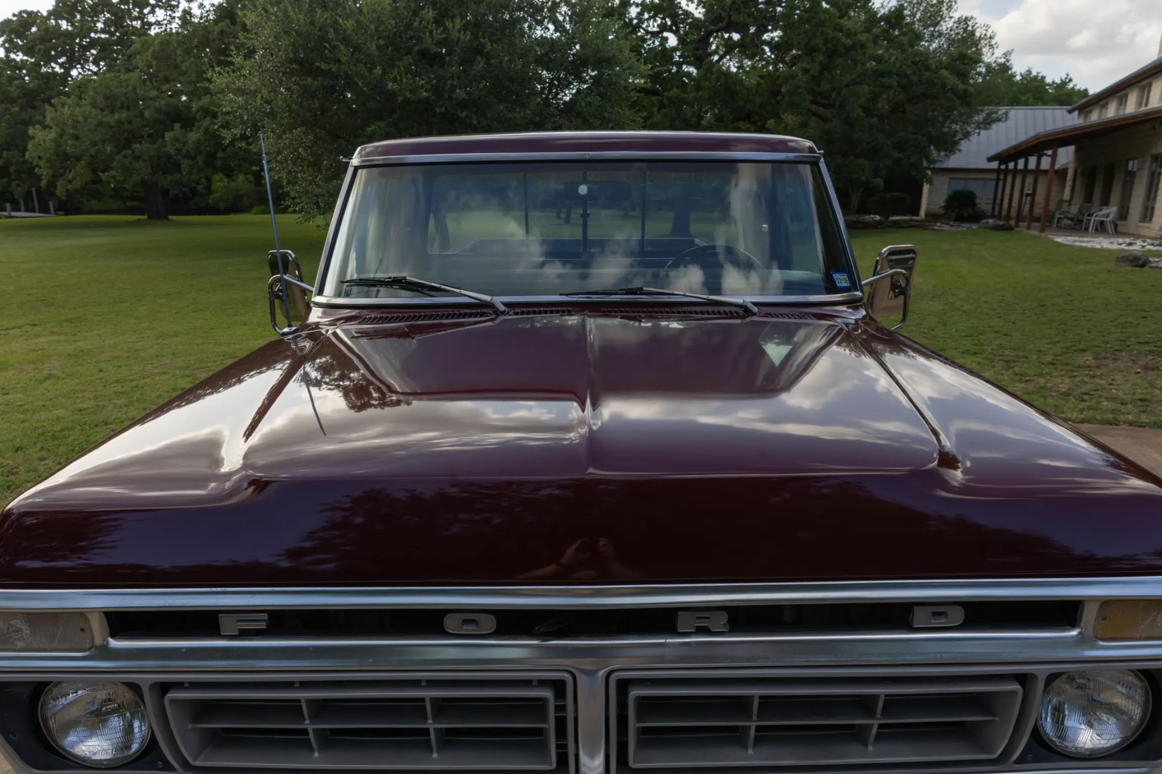 Sold: 1976 Ford F-250 Ranger 4×4 Highboy