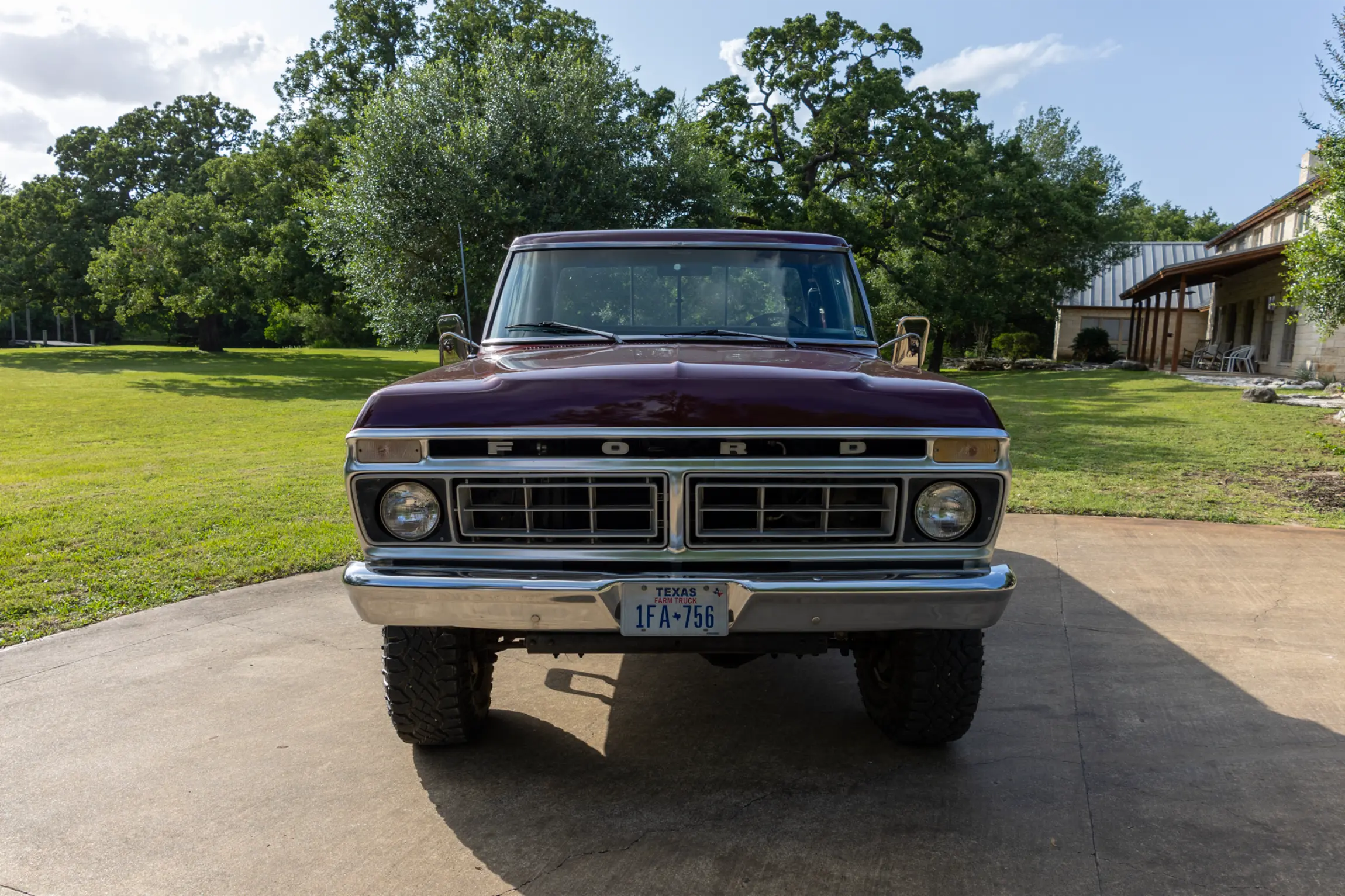 Sold: 1976 Ford F-250 Ranger 4×4 Highboy