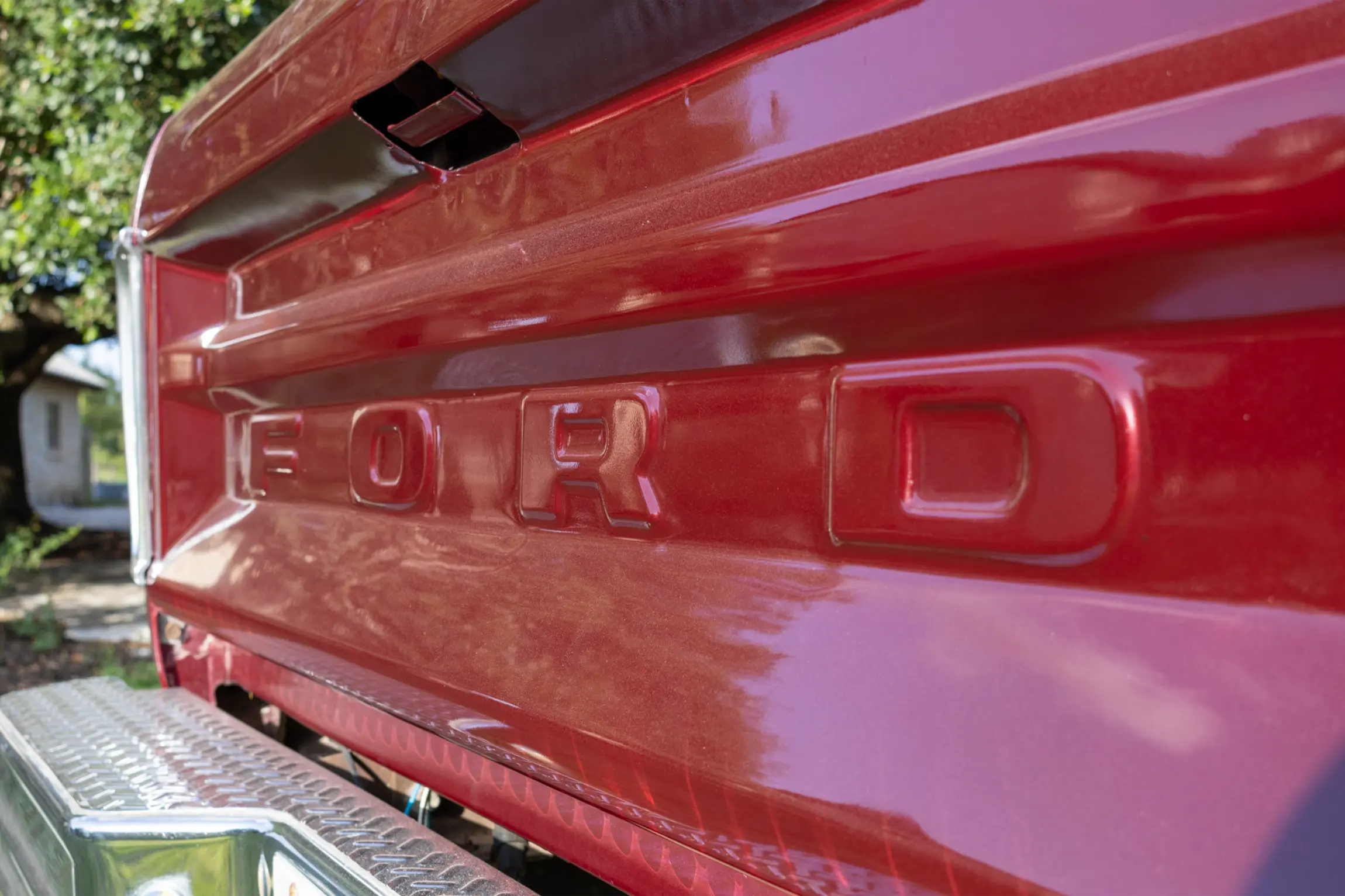 Sold: 1976 Ford F-250 Ranger 4×4 Highboy