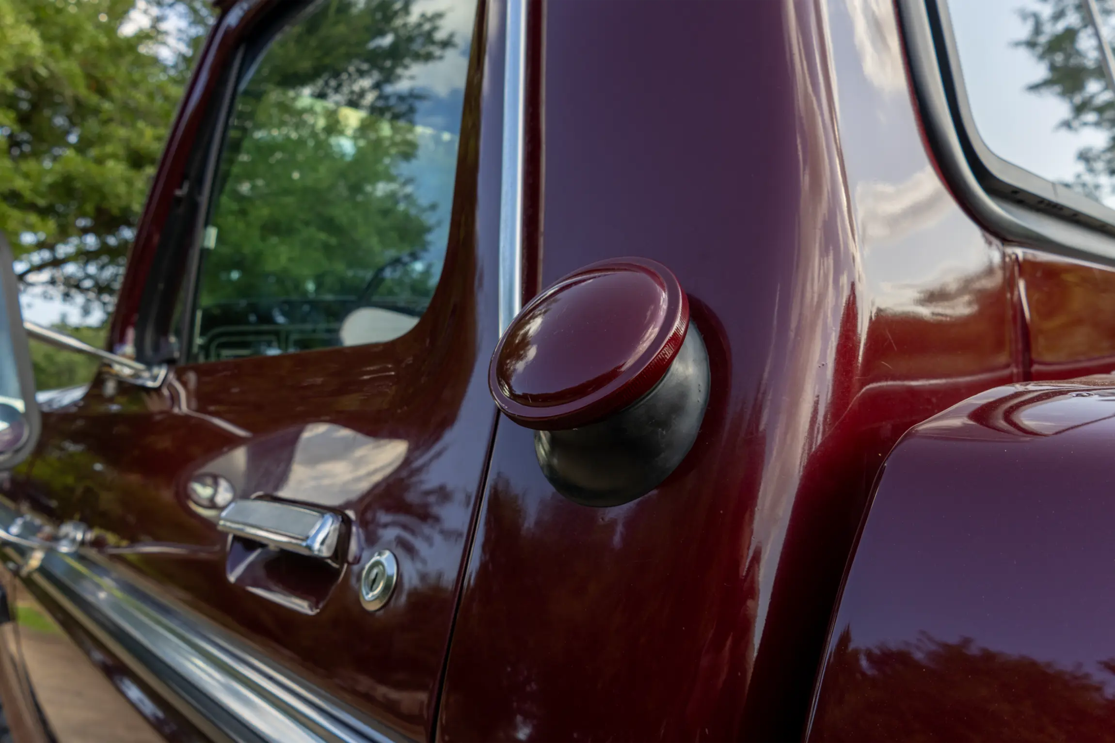 Sold: 1976 Ford F-250 Ranger 4×4 Highboy