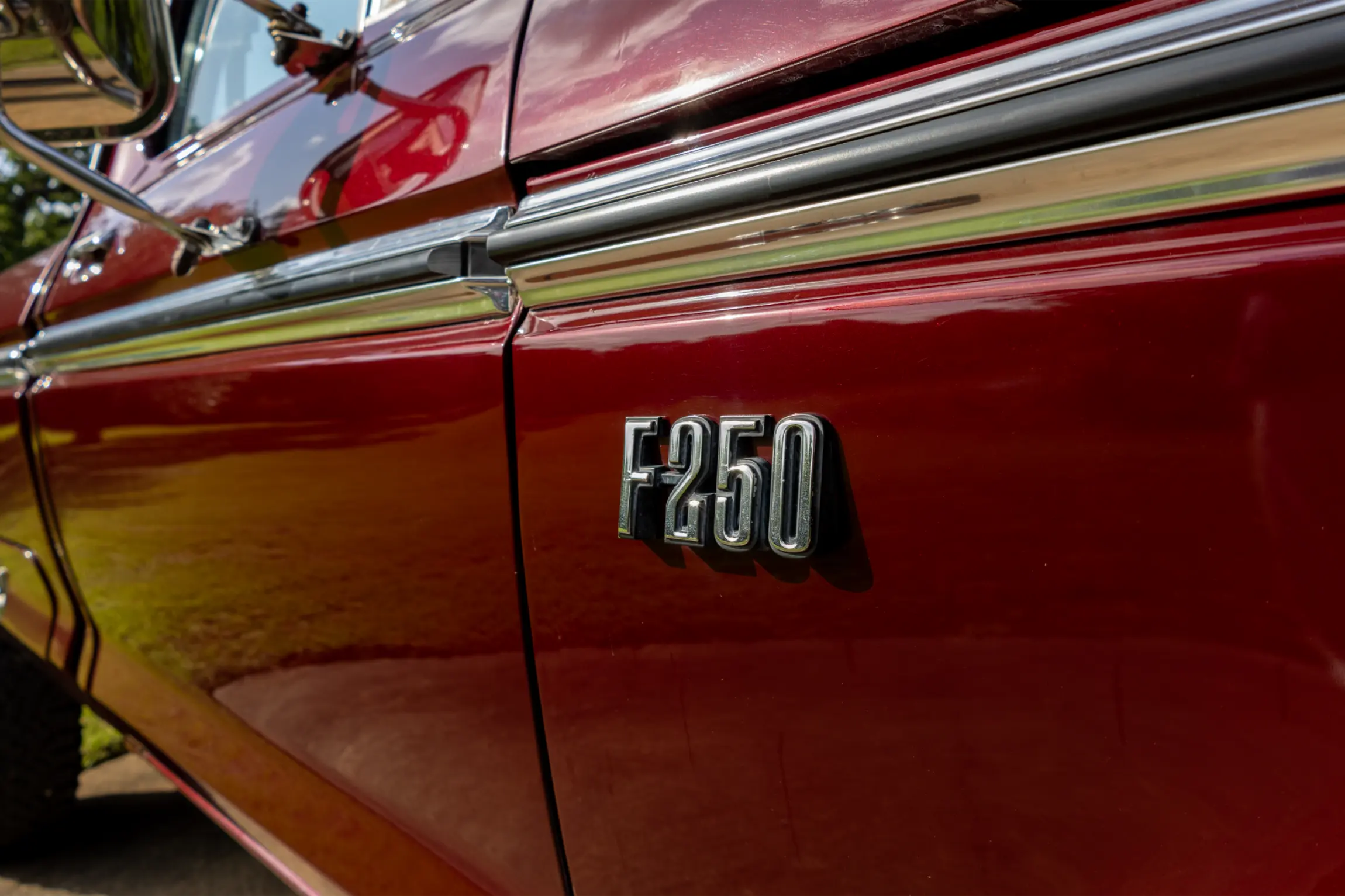 Sold: 1976 Ford F-250 Ranger 4×4 Highboy