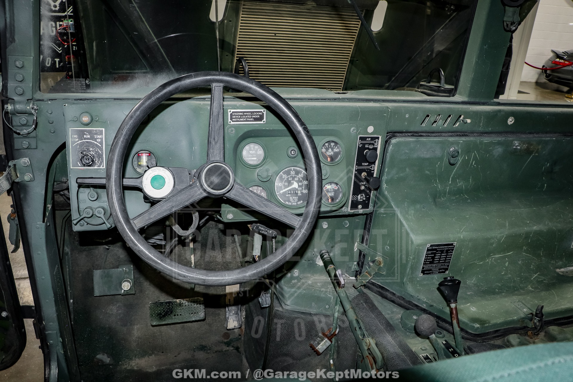 2006 AM General M1097R1 + Trailer