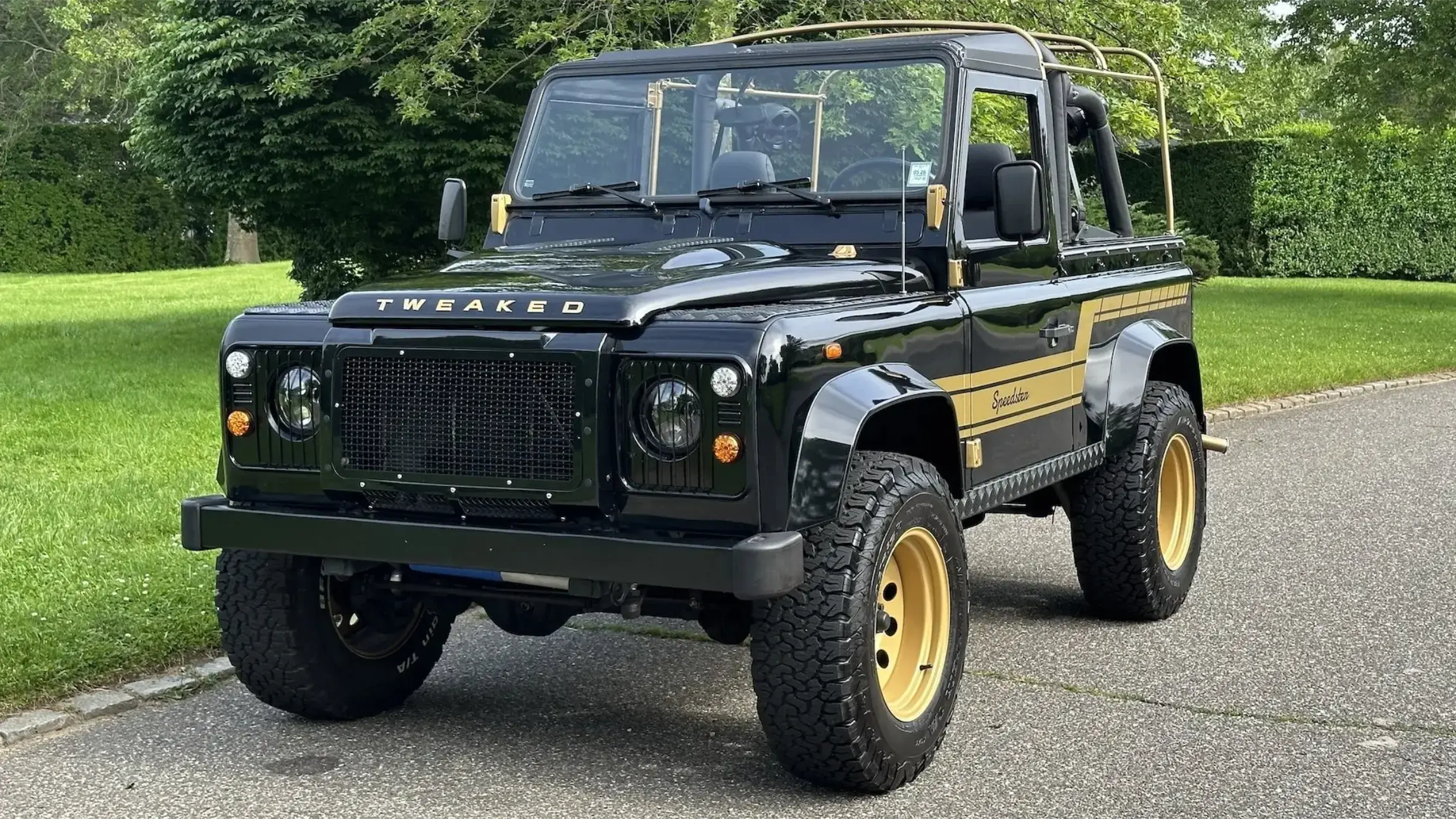  Land Rover Defender
