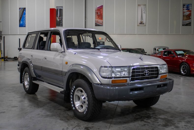  Toyota Land Cruiser
