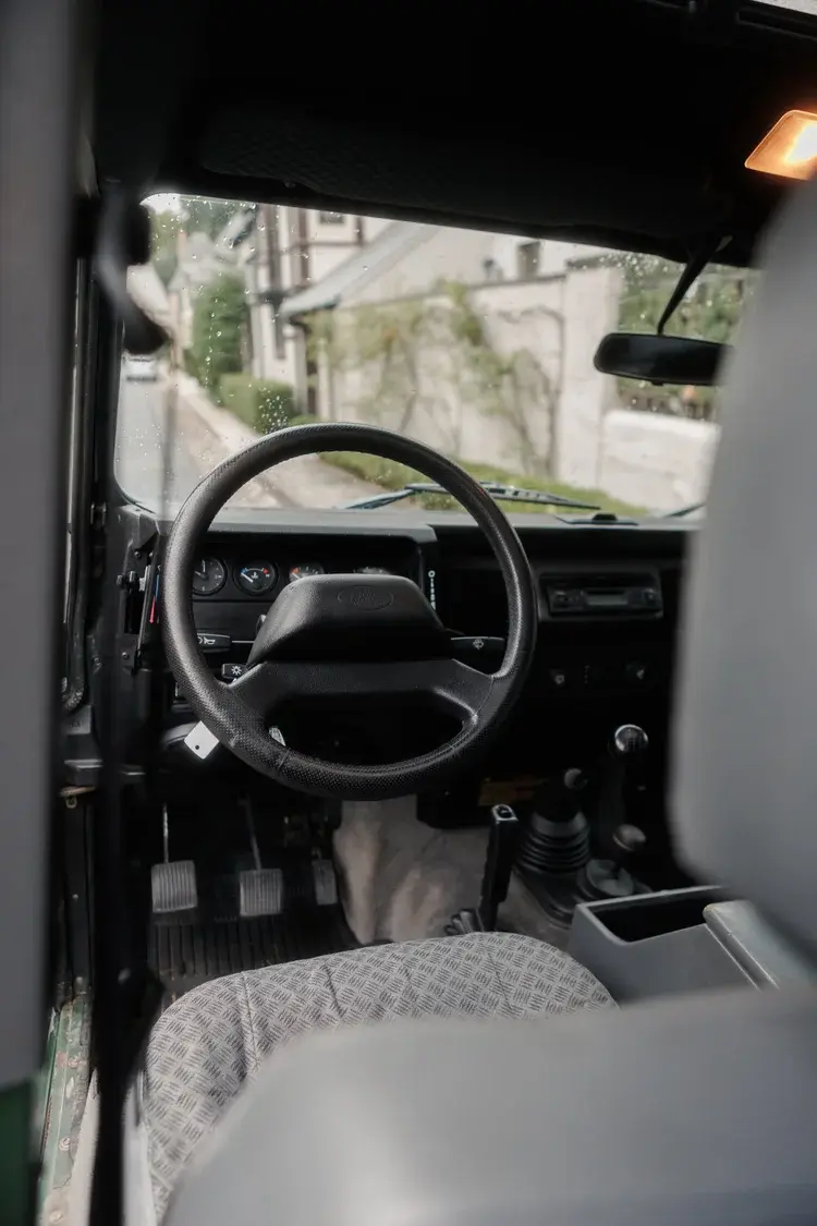 2000 Land Rover Defender 110