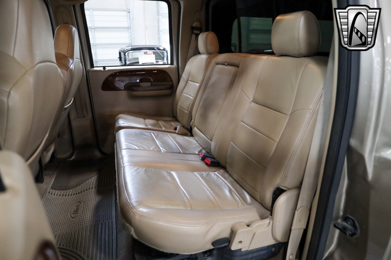 2004 Ford F-350 Super Duty Lariat