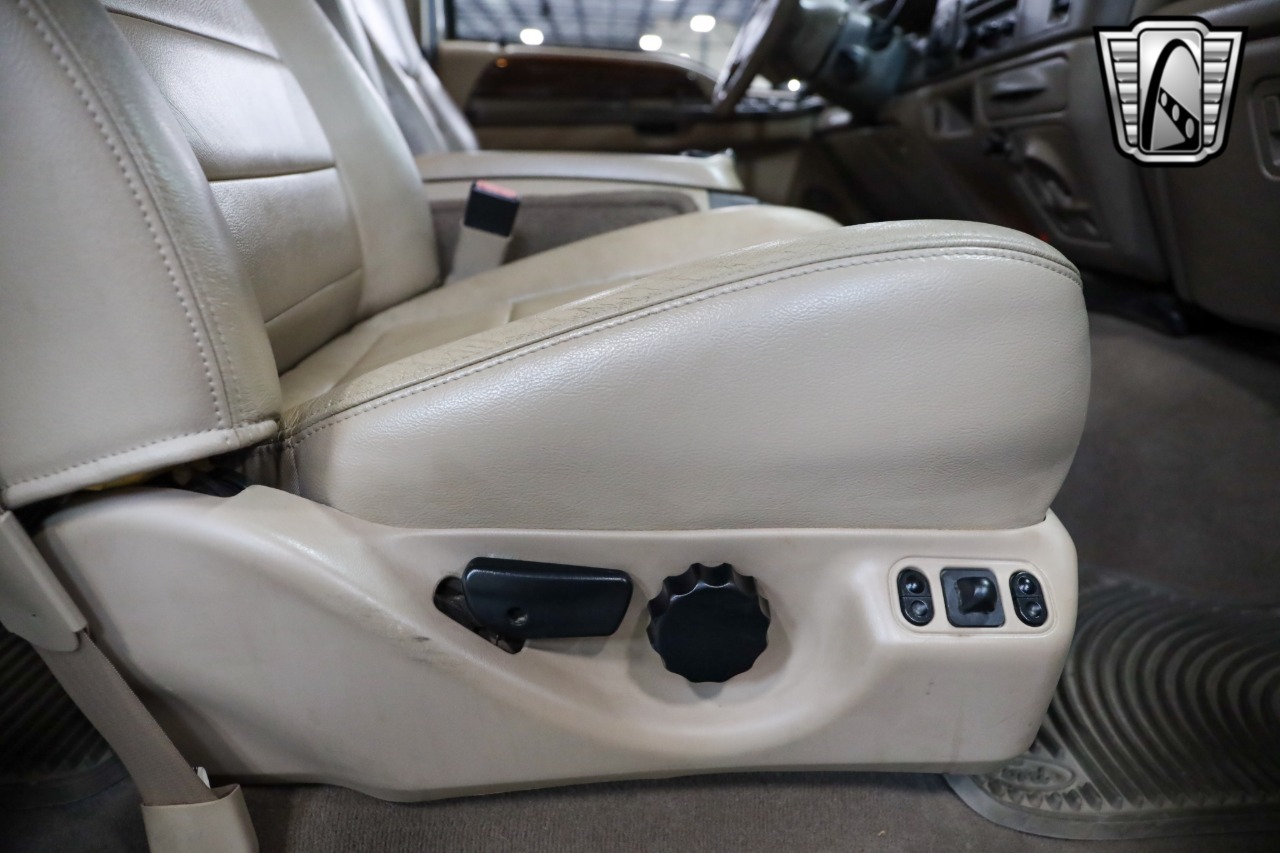 2004 Ford F-350 Super Duty Lariat