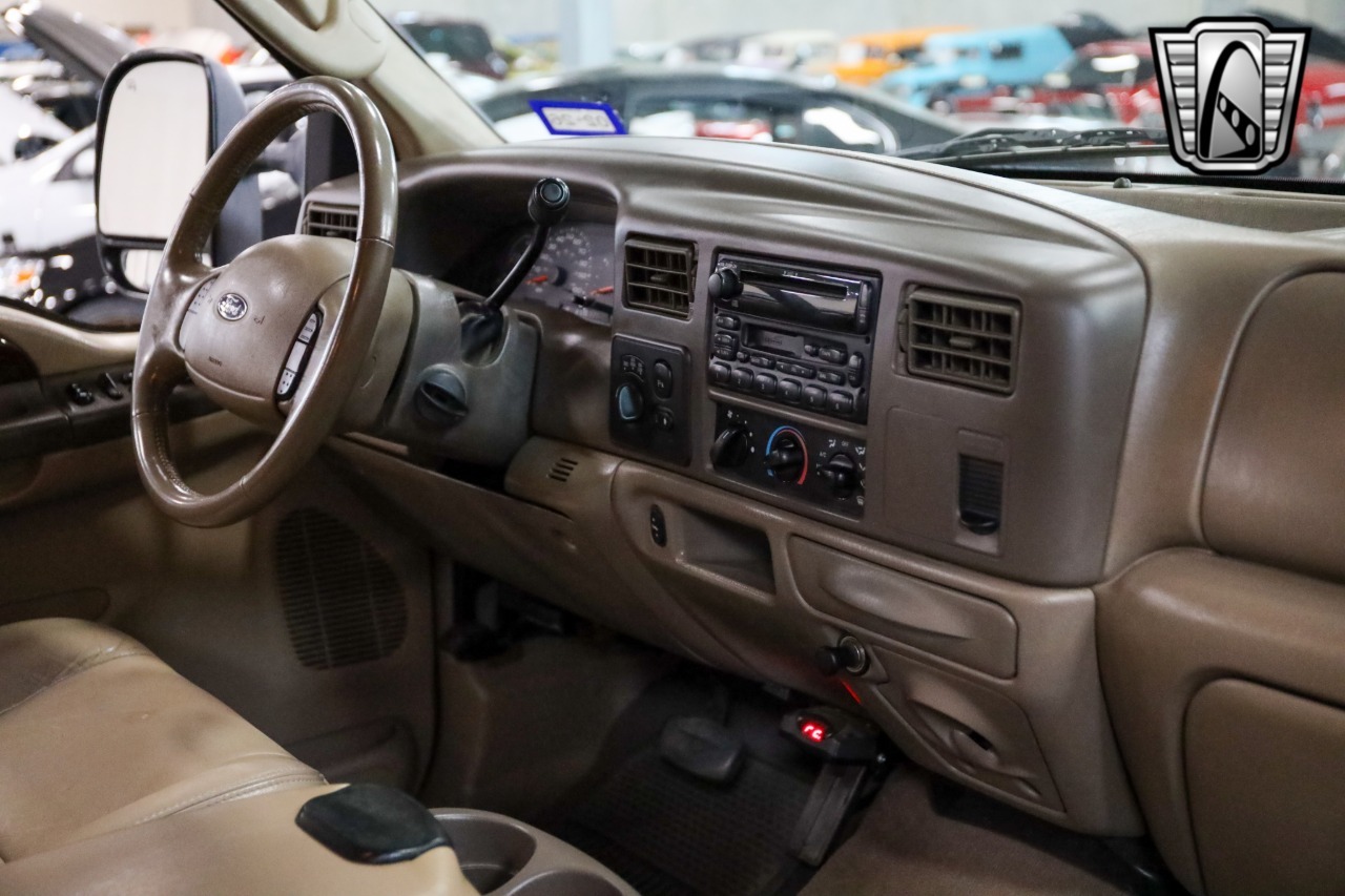 2004 Ford F-350 Super Duty Lariat