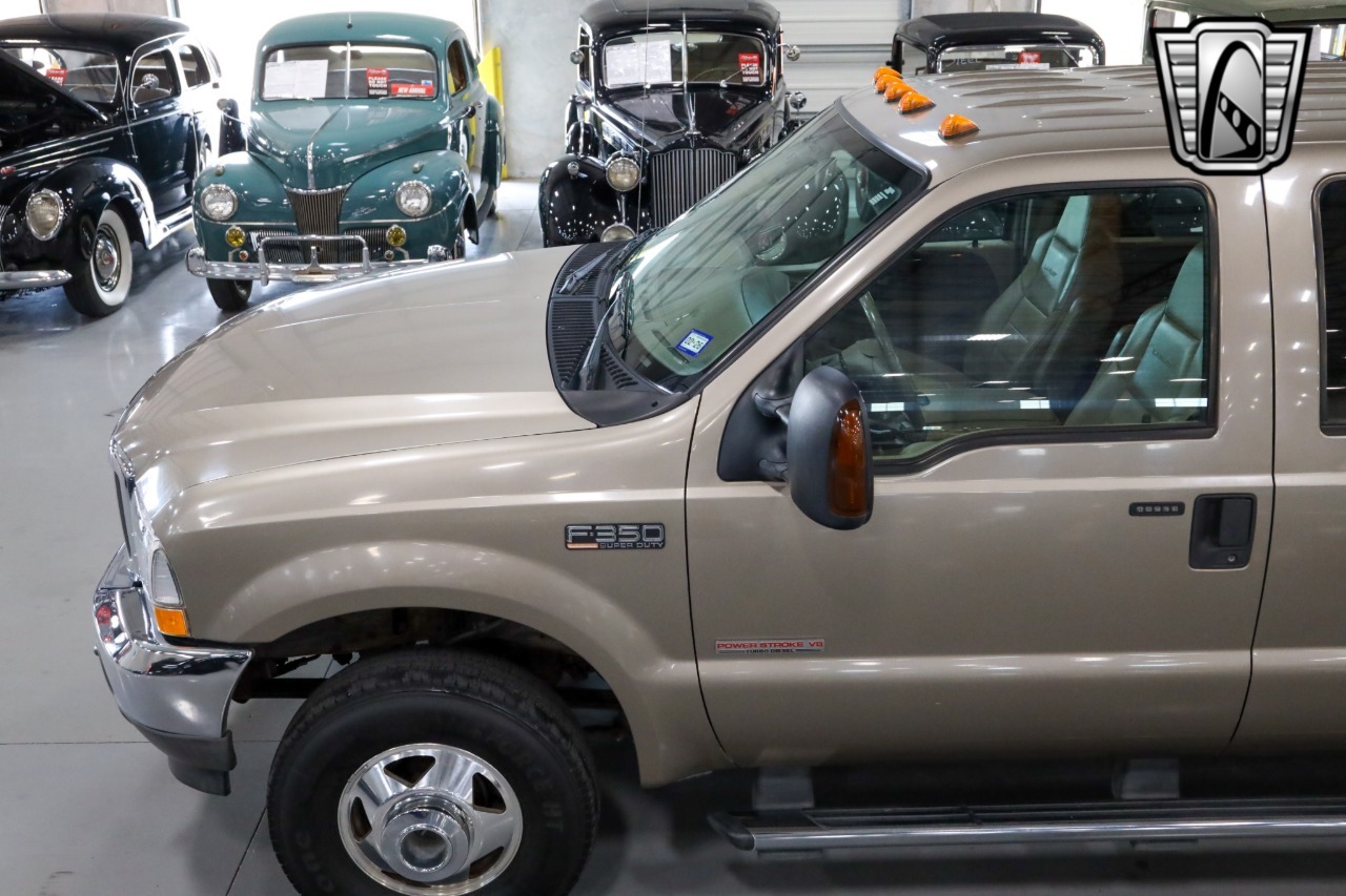2004 Ford F-350 Super Duty Lariat