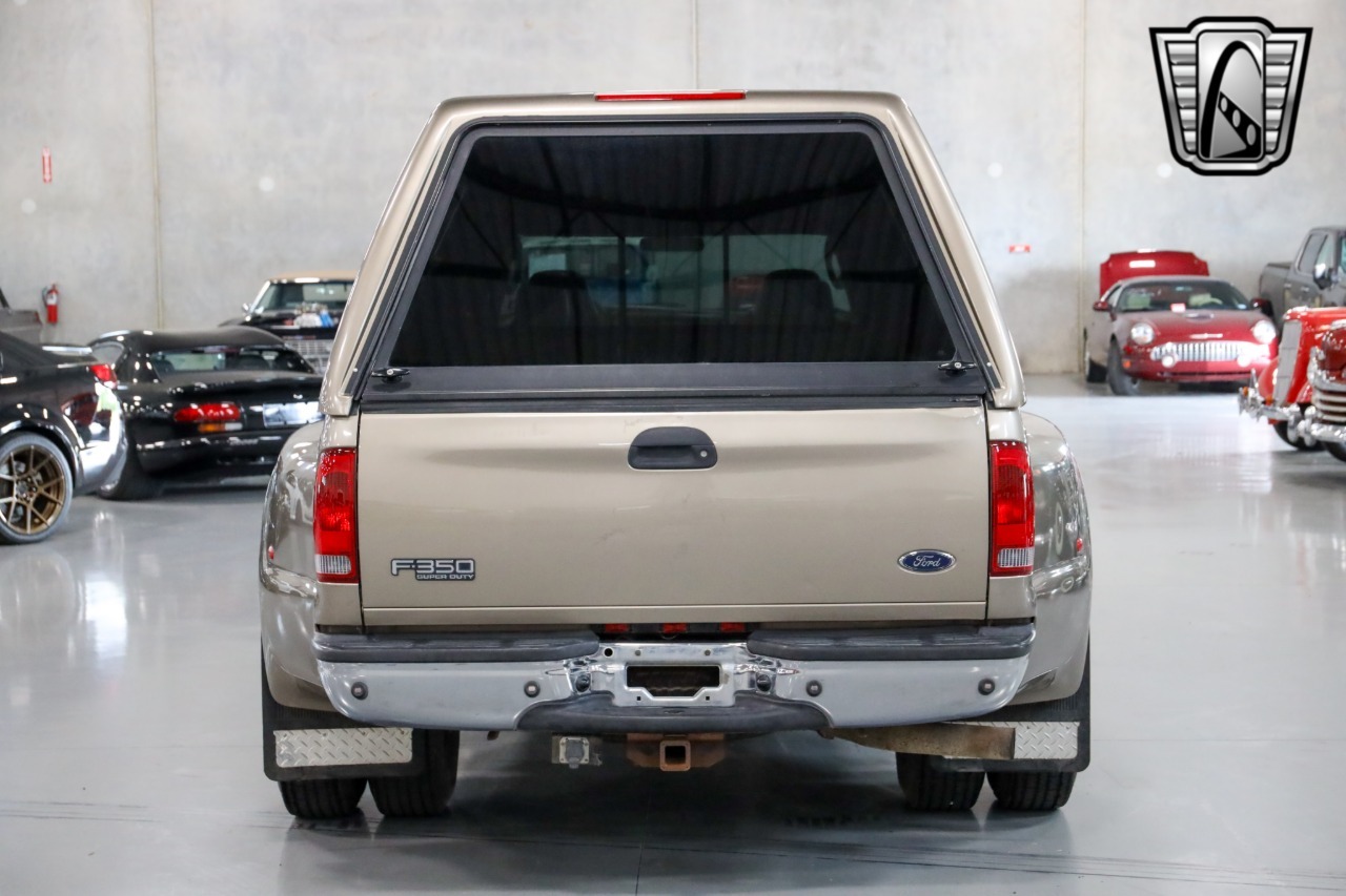 2004 Ford F-350 Super Duty Lariat