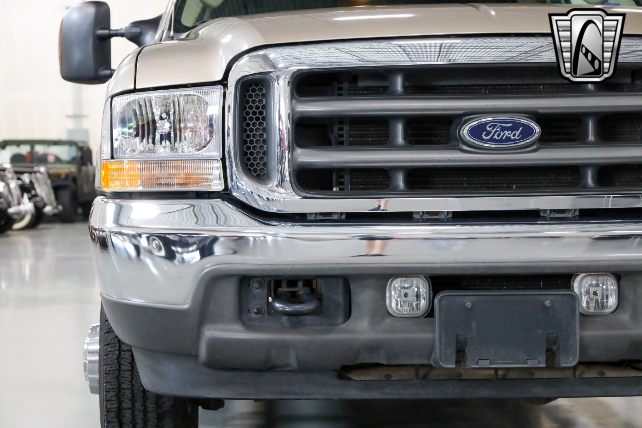 2004 Ford F-350 Super Duty Lariat