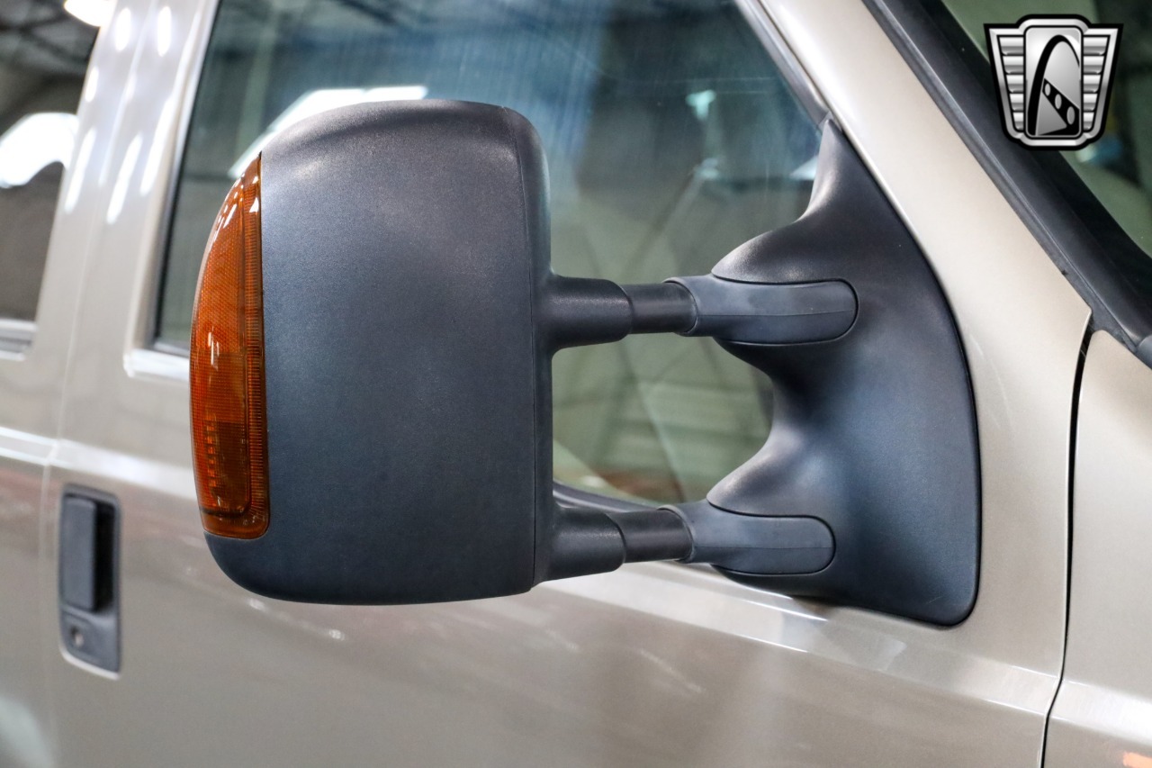 2004 Ford F-350 Super Duty Lariat