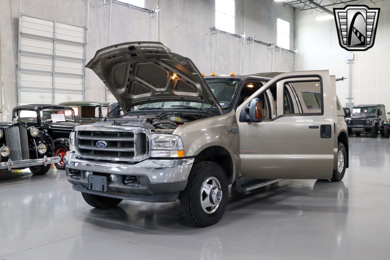2004 Ford F-350 Super Duty Lariat