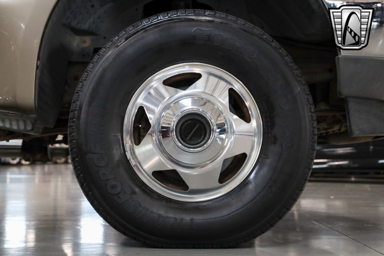 2004 Ford F-350 Super Duty Lariat