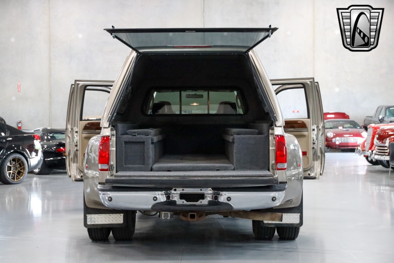 2004 Ford F-350 Super Duty Lariat