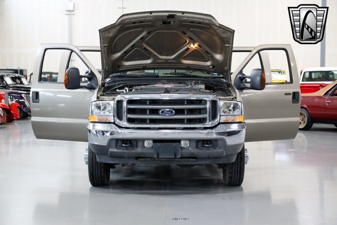2004 Ford F-350 Super Duty Lariat