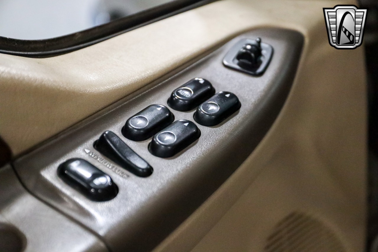 2004 Ford F-350 Super Duty Lariat