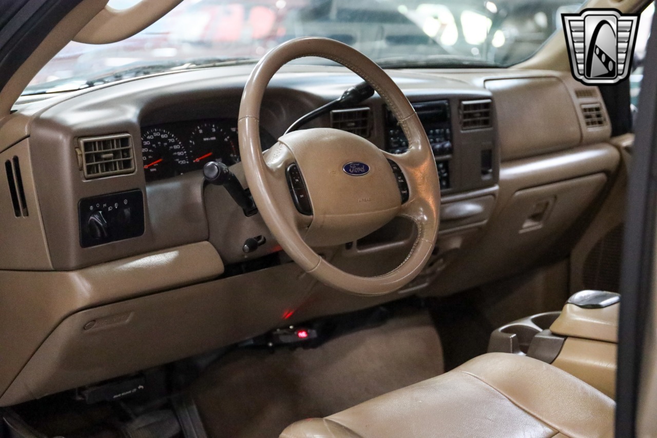 2004 Ford F-350 Super Duty Lariat