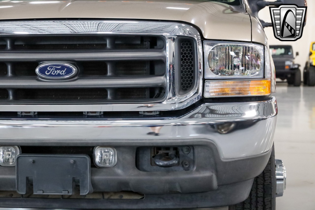 2004 Ford F-350 Super Duty Lariat