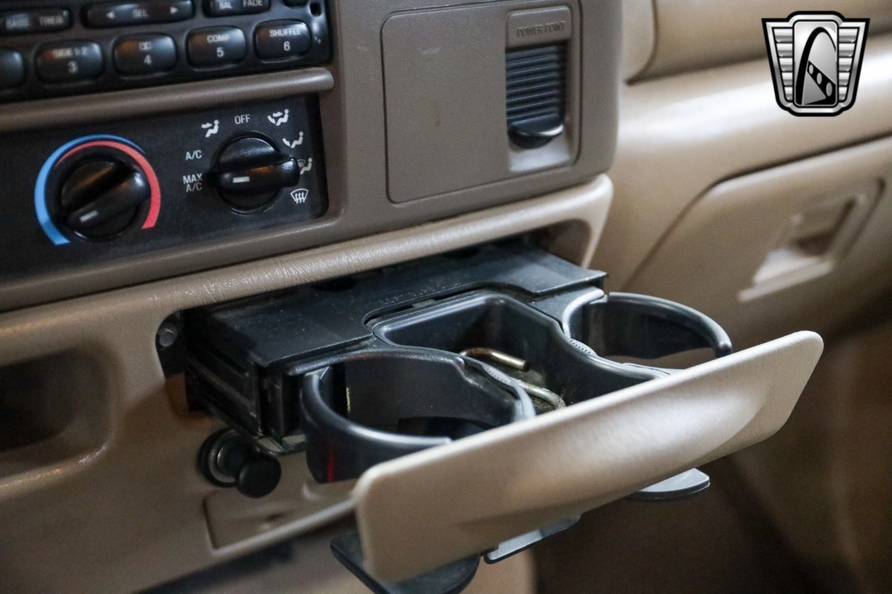 2004 Ford F-350 Super Duty Lariat