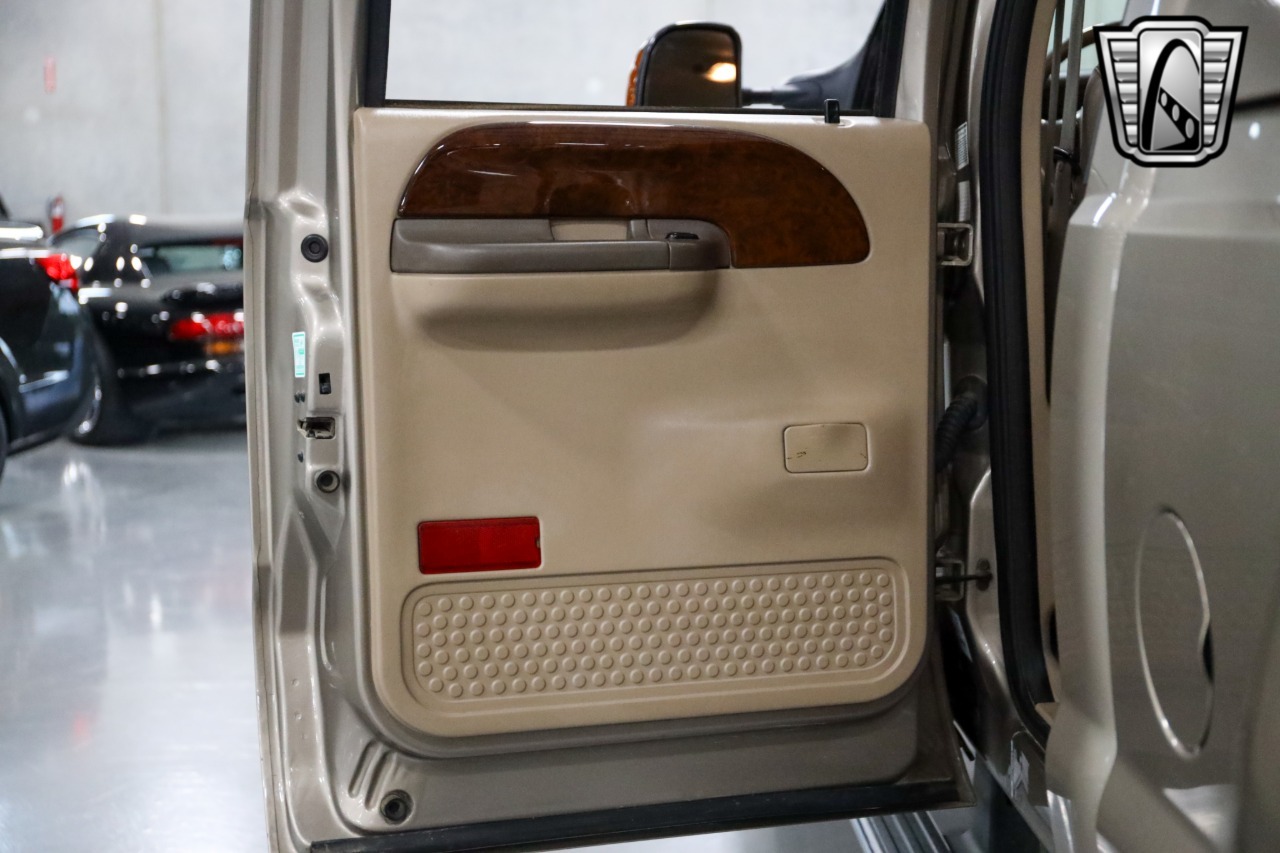 2004 Ford F-350 Super Duty Lariat