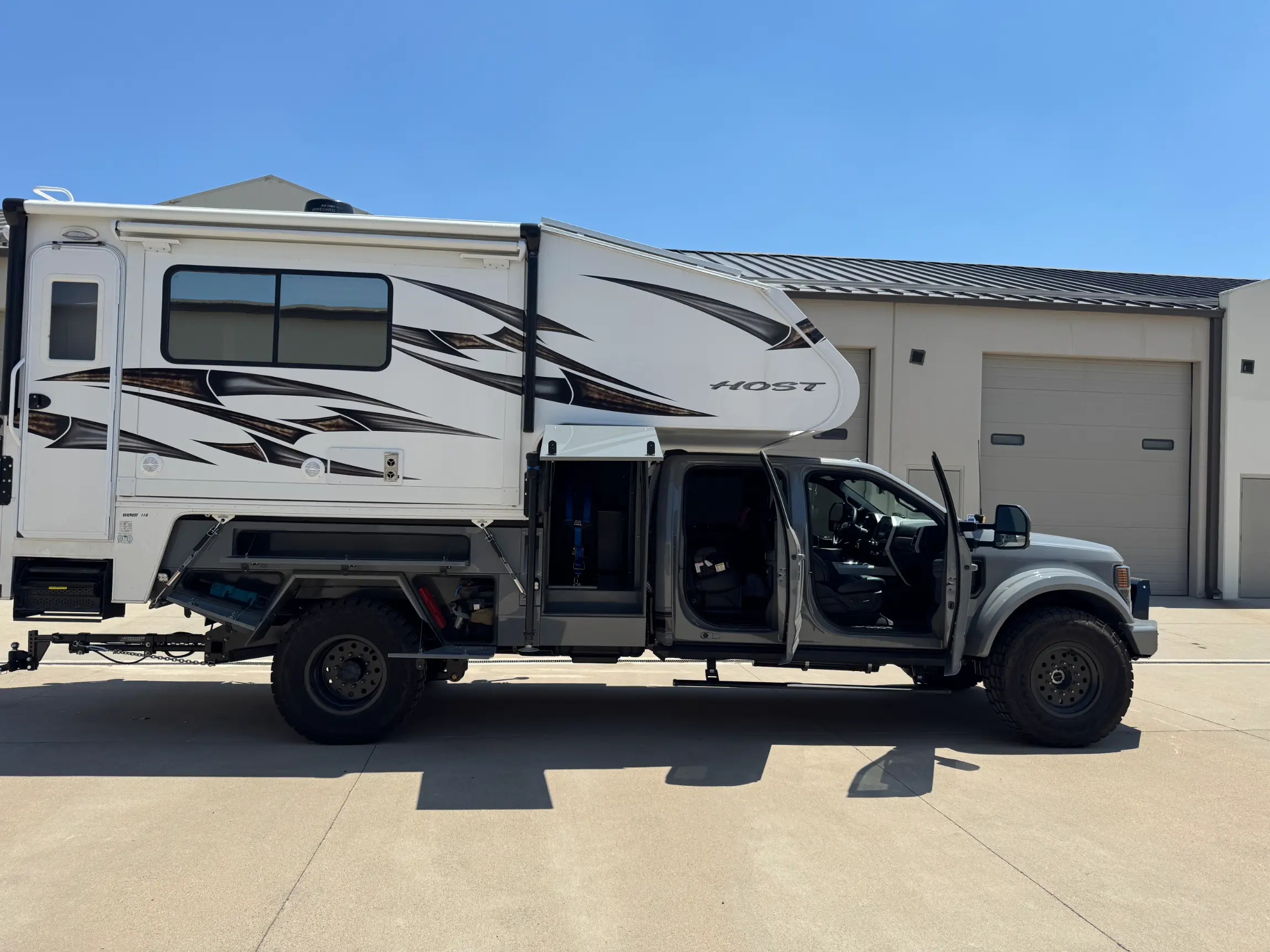 Sold: 2022 Ford F-550 Lariat Elevation Off Grid Build