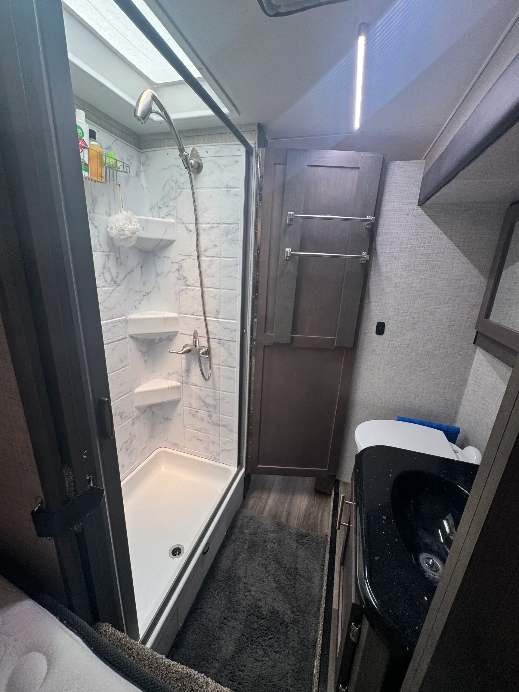 Sold: 2022 Ford F-550 Lariat Elevation Off Grid Build