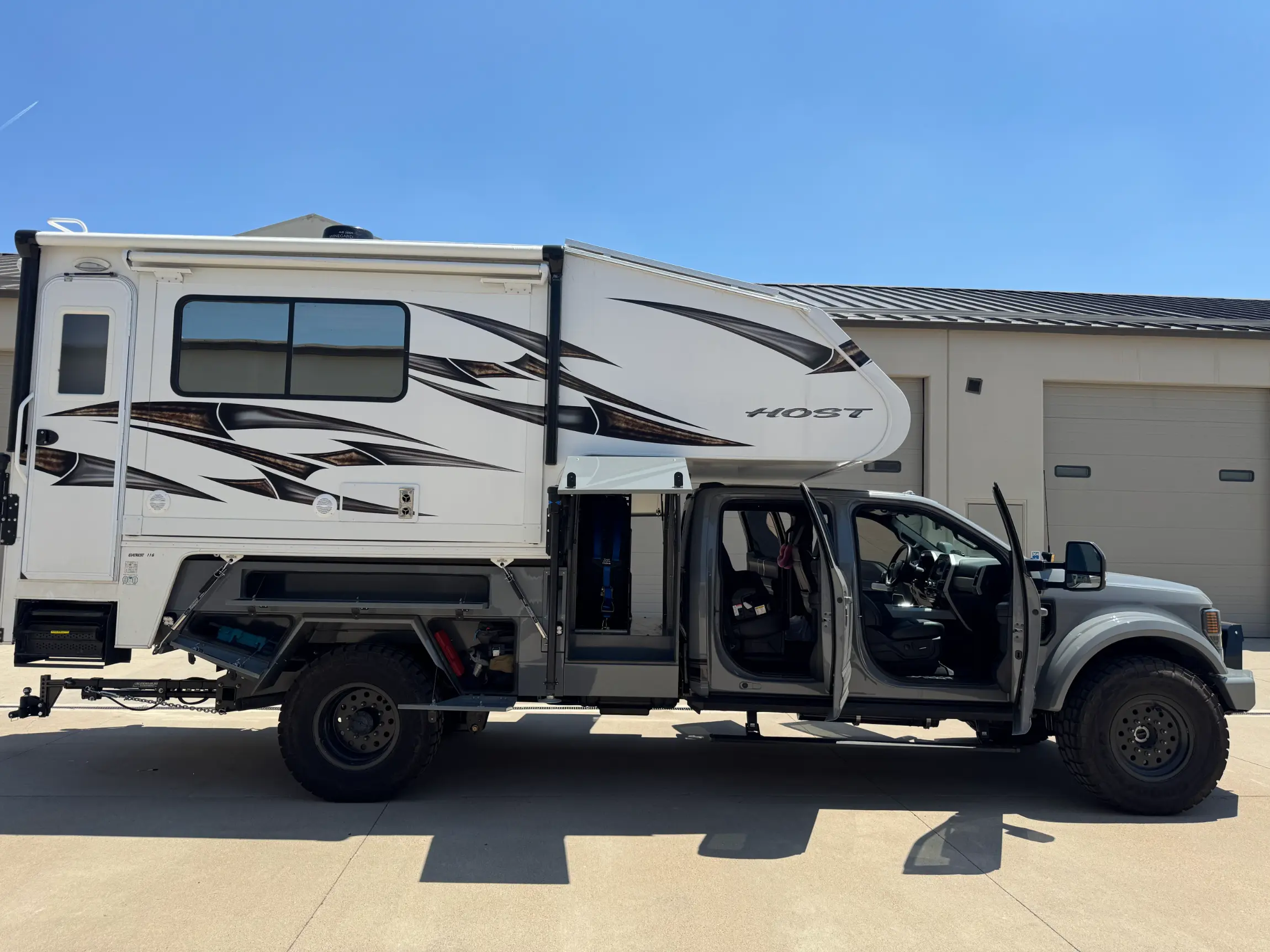 Sold: 2022 Ford F-550 Lariat Elevation Off Grid Build