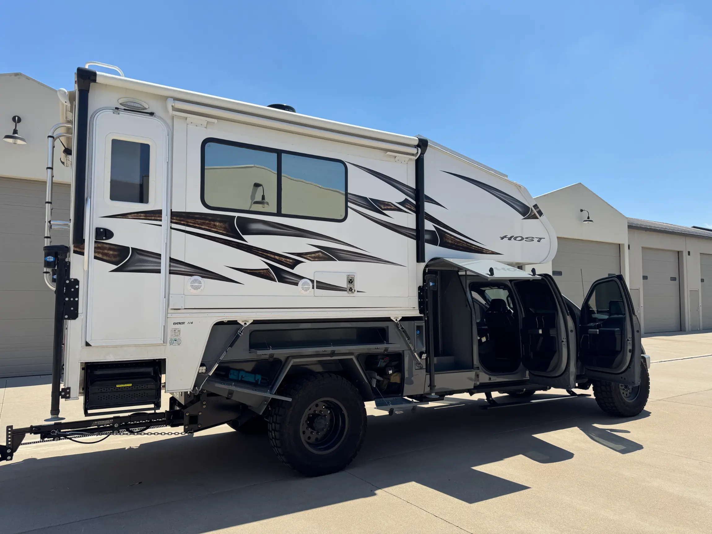 Sold: 2022 Ford F-550 Lariat Elevation Off Grid Build - 5