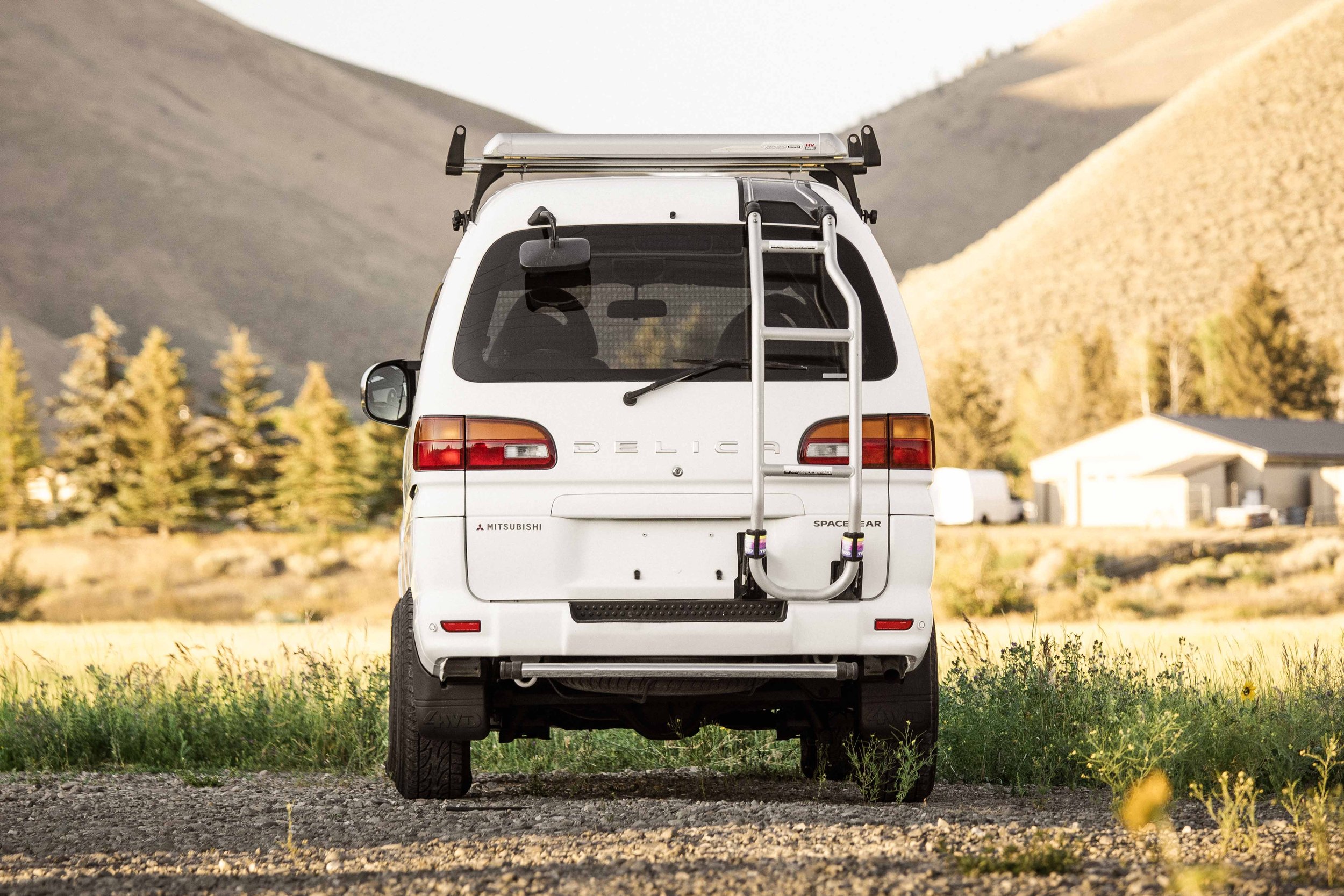 1999 Mitsubishi Delica L400 Spacegear Super Exceed