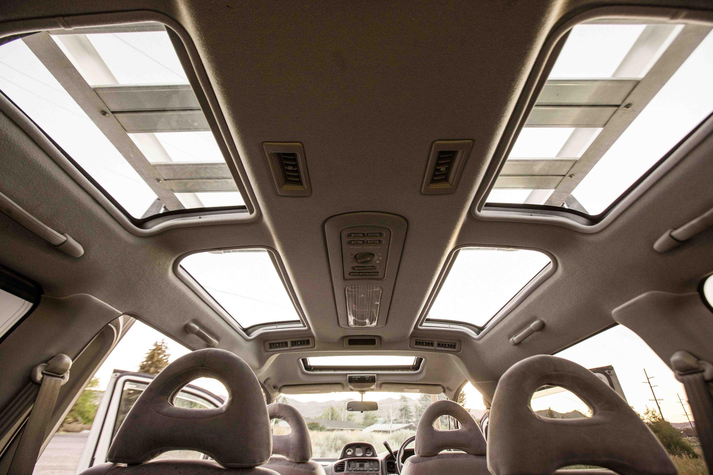 1999 Mitsubishi Delica L400 Spacegear Super Exceed