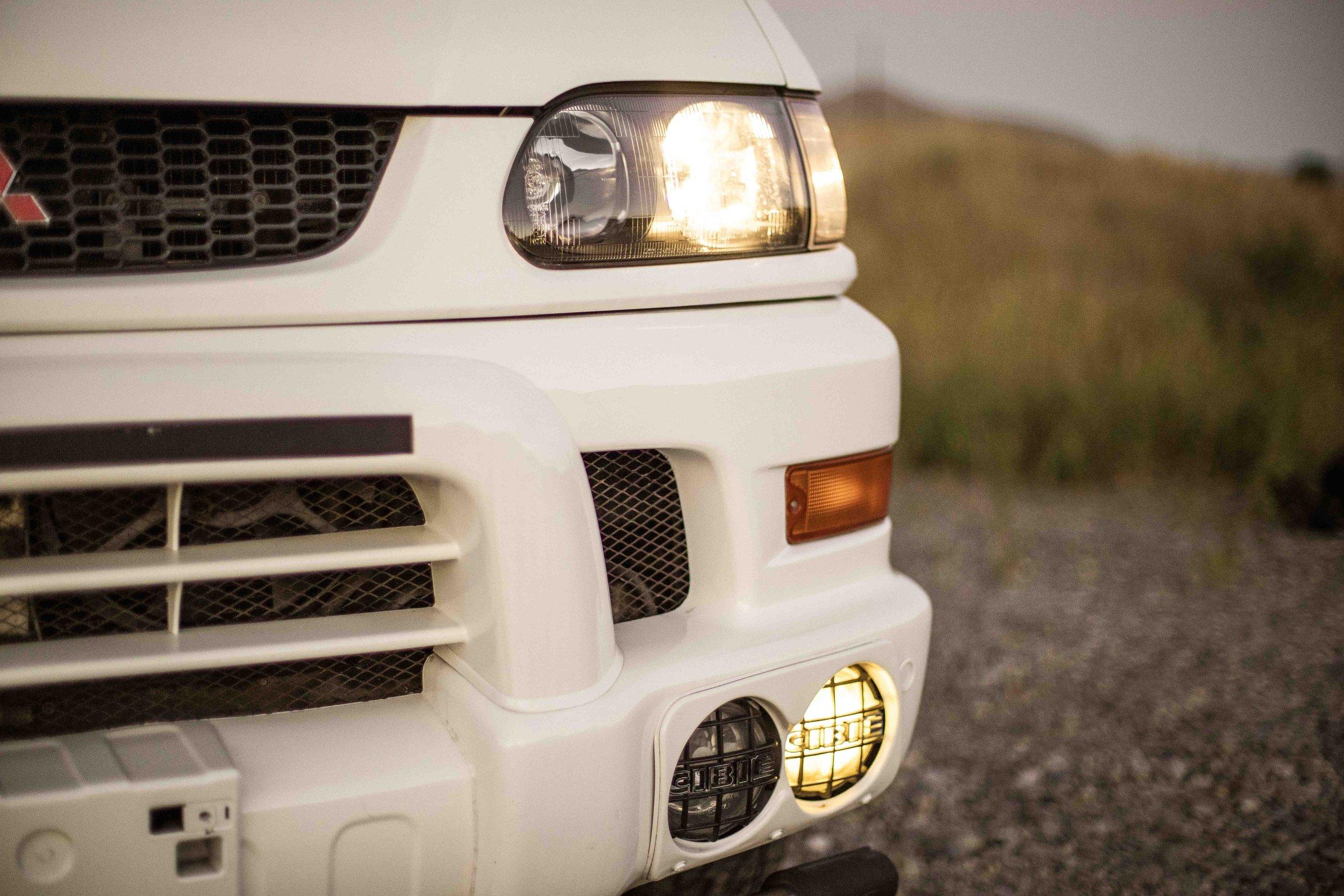 1999 Mitsubishi Delica L400 Spacegear Super Exceed