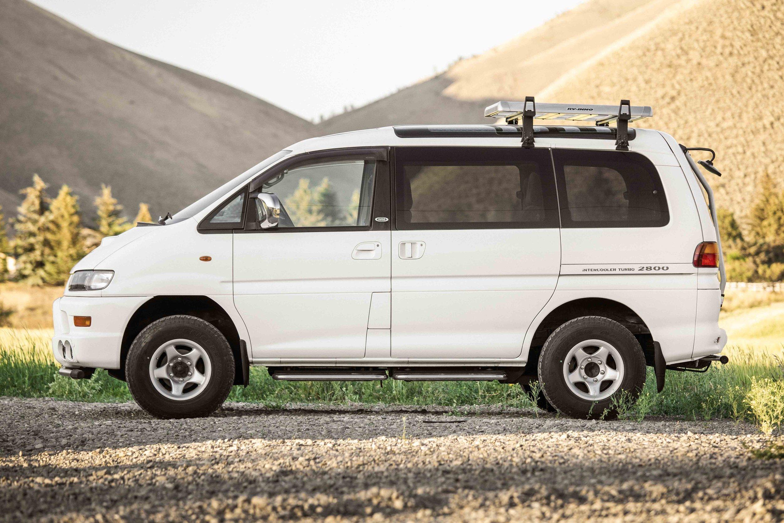 1999 Mitsubishi Delica L400 Spacegear Super Exceed