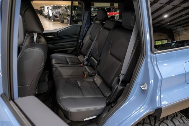 2025 Toyota Land Cruiser Premium